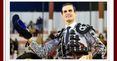 <b>Galván deslumbra la plaza de toros de Cajambamba; próximo destino Acho</b>