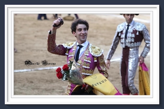 <b>Desde el objetivo de Alberto Moreno… Oreja para Victor Hernandez en Las Ventas (2ª S. Isidro 25)</b>