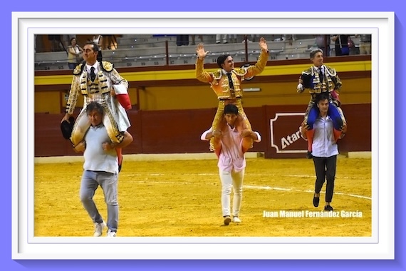 <b>En Atarfe… <i>El Fandi</i>, Escribano e Iván Rejas salen a hombros</b>
