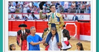 <b>En Santander… Fernando Adrián por la Puerta Grande</b>