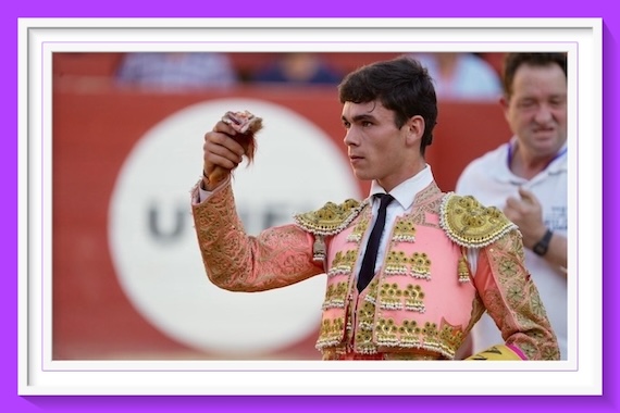 <b>En Utiel… Sólo Andreu cortó una oreja</b>