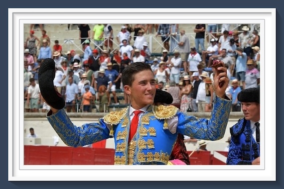 <b>En Béziers… ¡Víctor, abrió la Puerta Grande!</b>