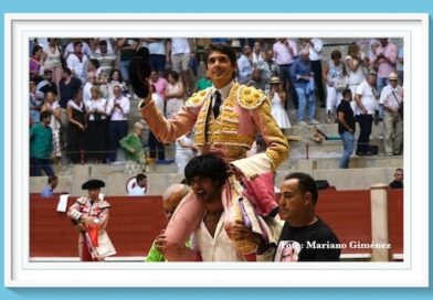 <b>En Pontevedra… Castella gran triunfo y Puerta Grande</b>