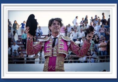 <b>En Saintes-Maries-de-la-Mer… Curro Díaz y Tibo García cortaron una oreja</b>