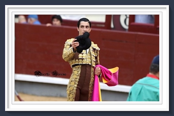 <b>Desde el objetivo de Alberto Moreno… <i>El Mene</i> ovacionado tras una faena muy torera en Las Ventas 10-10-25</b>