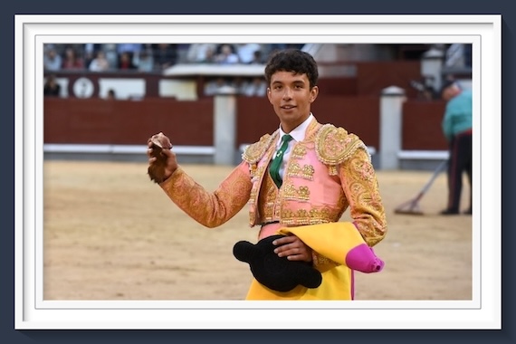 <b>En Madrid… Samuel Castrejón oreja y gana el certamen</b>