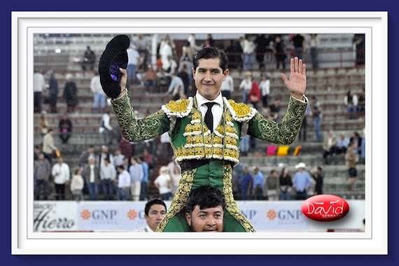 <b>La Galería de David Serrato… del festejo celebrado el 2 de Noviembre en Guadalajara</b>