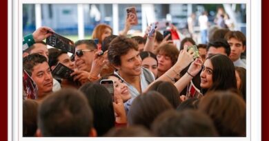 <b>Roca Rey y más de 500 Rebeldes con causa</b>