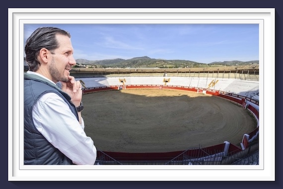 <b>José Luis Alatorre ahora empresario de la cordobesa plaza de Cabra</b>