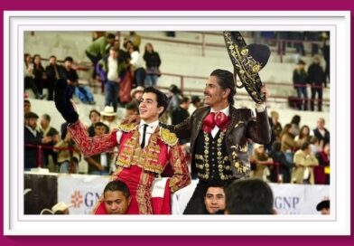 <b>En León… muchas entusiastas orejas para Pérez y sólo dos para Gamero</b>