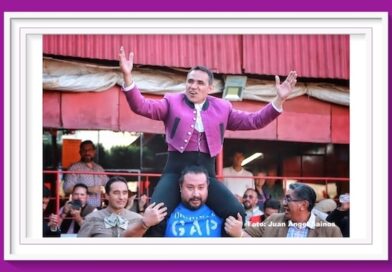 <b>El reportaje del Maestro Sainos… En hombros Luigi Mercuris</b>